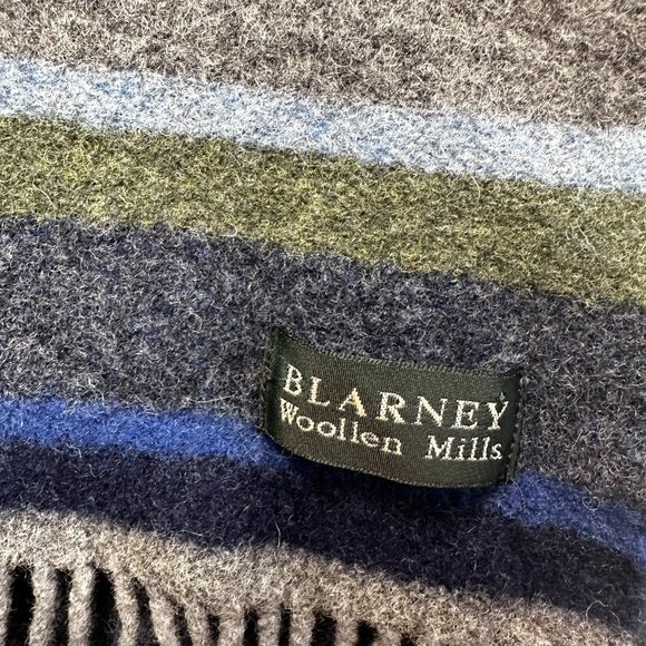 Blarney Woolen Mills Wool Scarf Made in Ireland Navy Blue Plaid - Picture 3 of 5